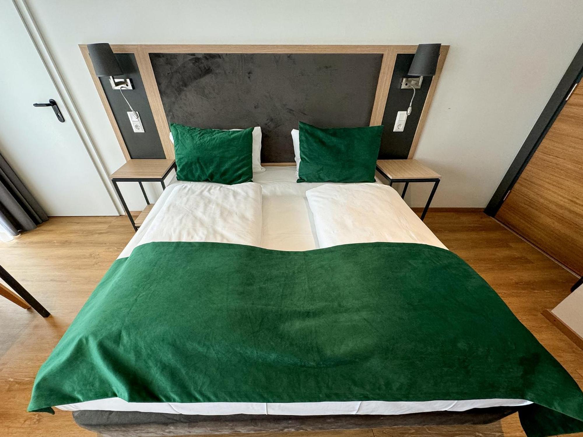 Dormero Hotel Ruesselsheim Airport-Frankfurt Екстер'єр фото